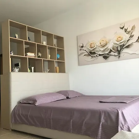 Maison De La شقة فلورا