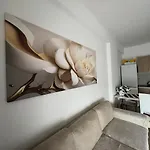 Maison De La Apartment *