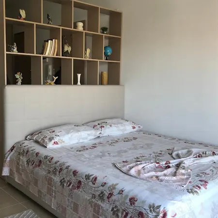 Maison De La Apartment